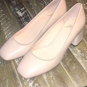 JCrew women’s shoes pumps.